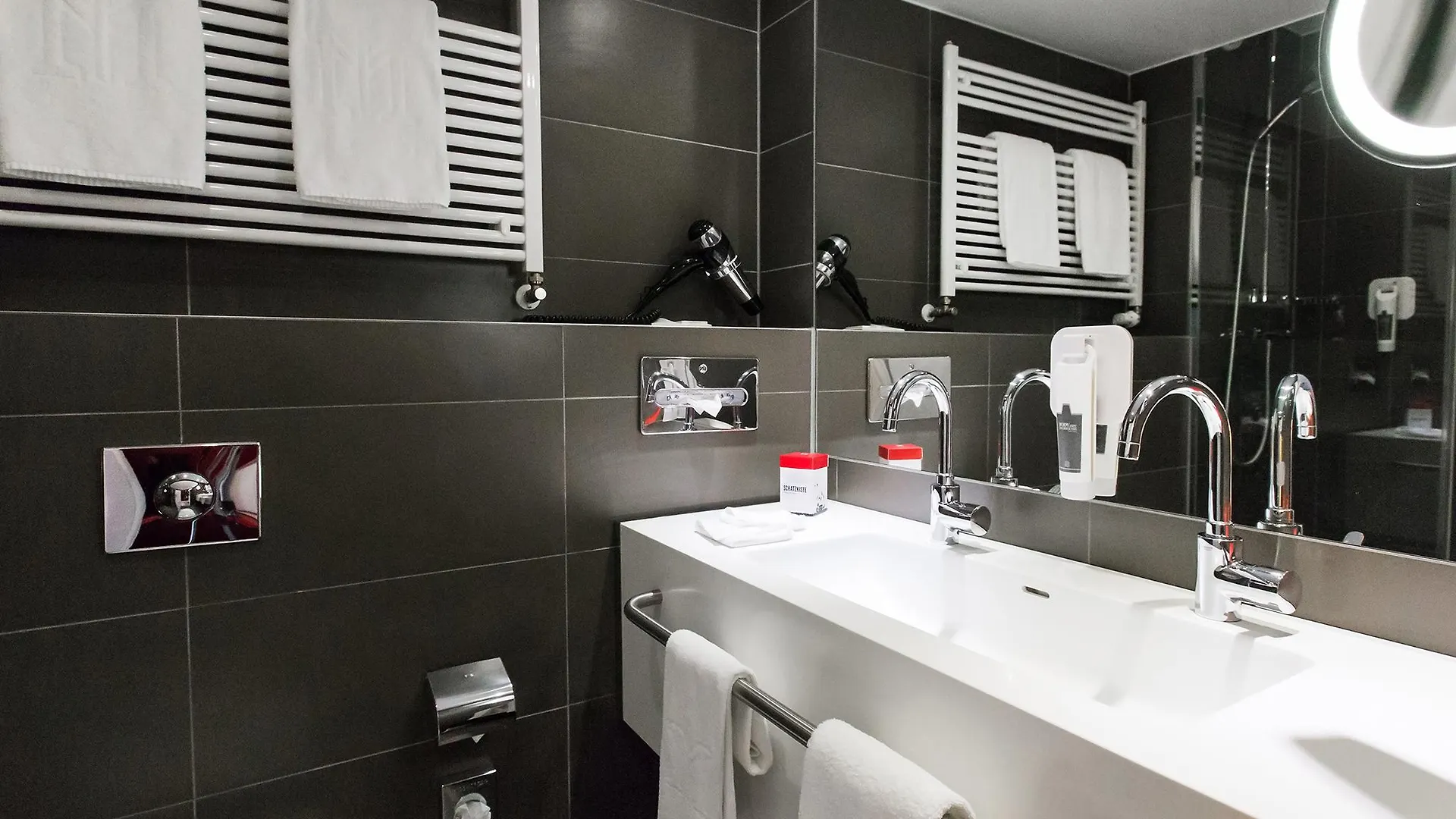 Dormero Hotel Hanower 4*,